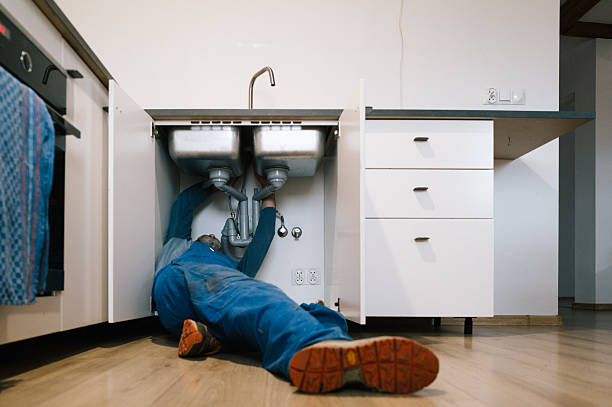 Professional Leak Detection technician working in Polk City, IA